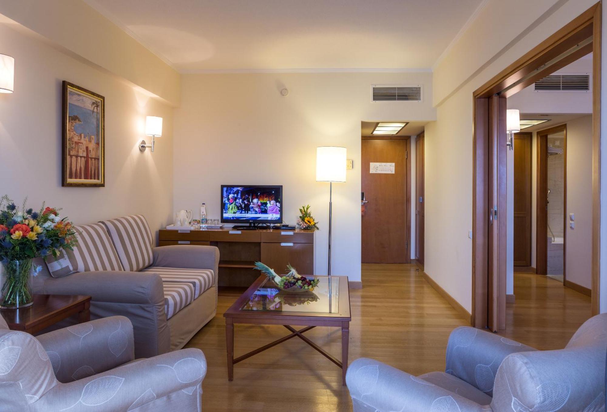 Neptune Luxury Resort Mastihari Exterior foto